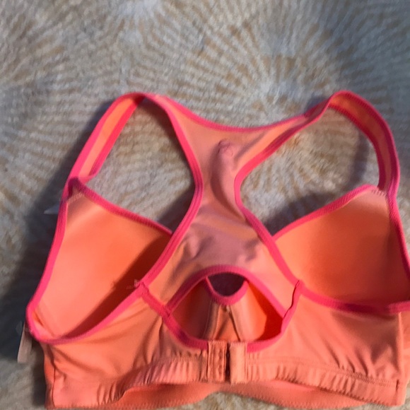 Jessica Simpson - Picture 4 of 5